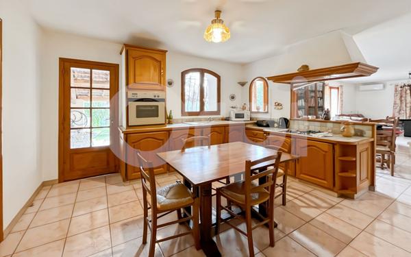 Maison à vendre    5 pièces •  Puget-Ville