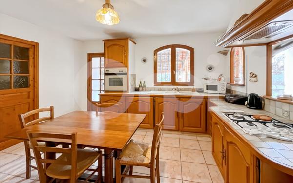 Maison à vendre    5 pièces •  Puget-Ville