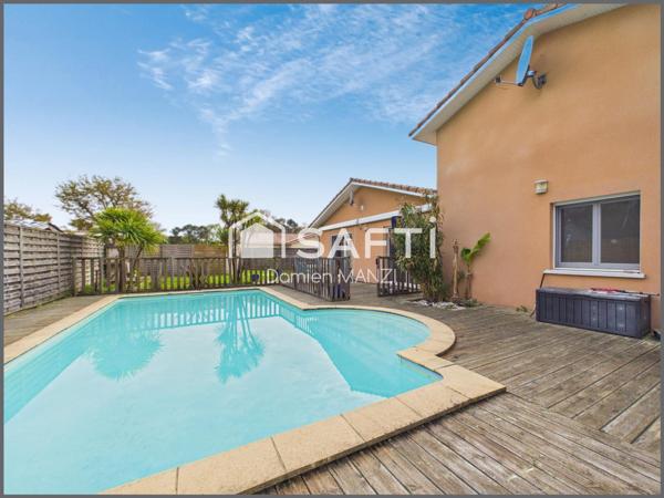 MAISON T5 AVEC PISCINE