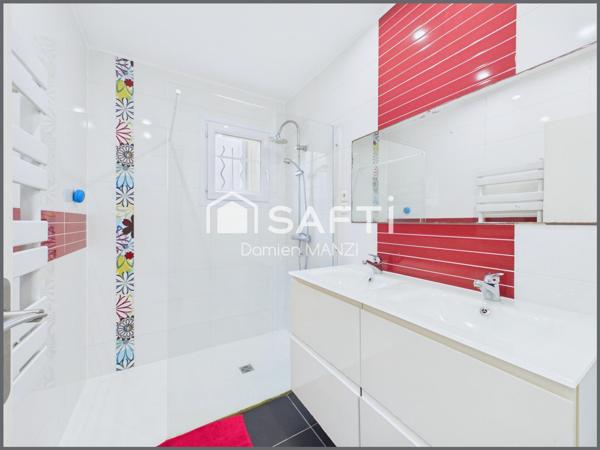 MAISON T5 AVEC PISCINE