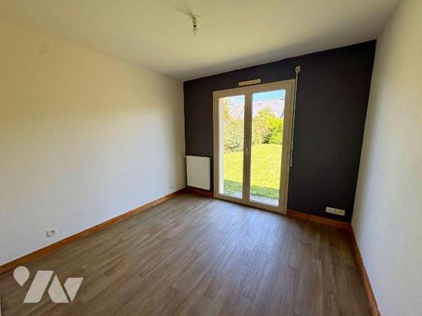 PACE - Secteur Beausoleil
Maison d'habitation édifiée en 2005 comprenant : 
Entrée, cuisine o...