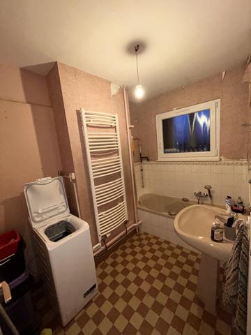 F4, appartement 4 pièces de 72 m2 + une cave à MULHOUSE-BOURTZWILLER