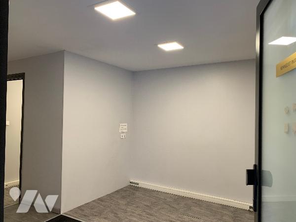 Local Saint Aubin 55 m²