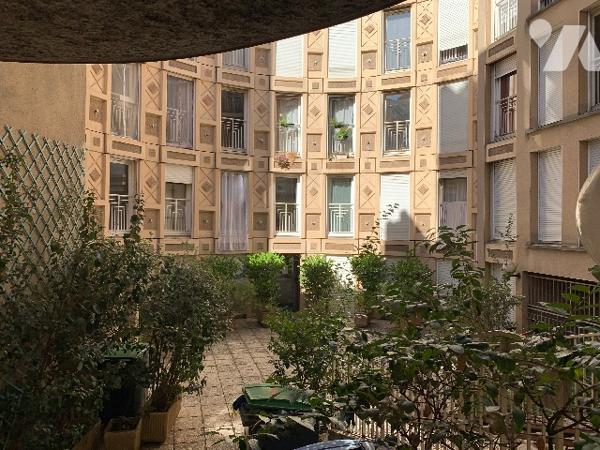 Local Saint Aubin 55 m²