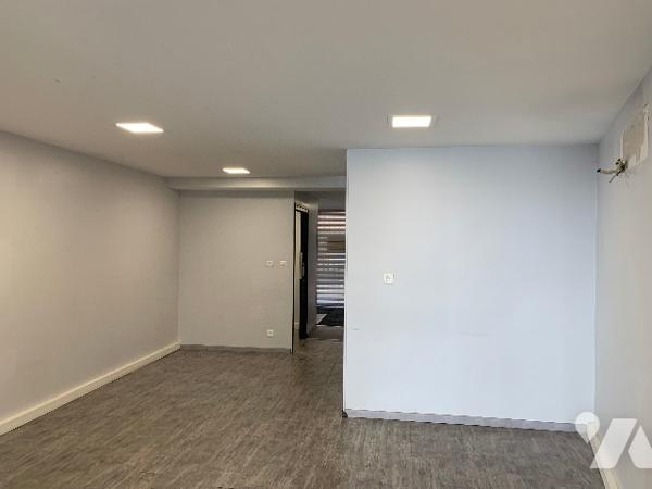 Local Saint Aubin 55 m²