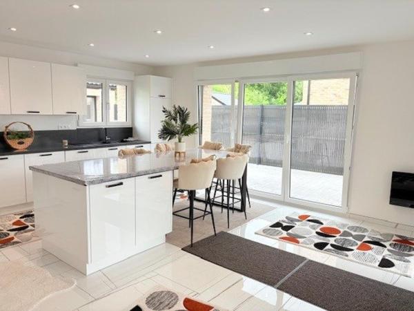 Secteur Résidentiel prisé, découvrez ce pavillon contemporain individuel  et des prestations Modernes (5 chambres)