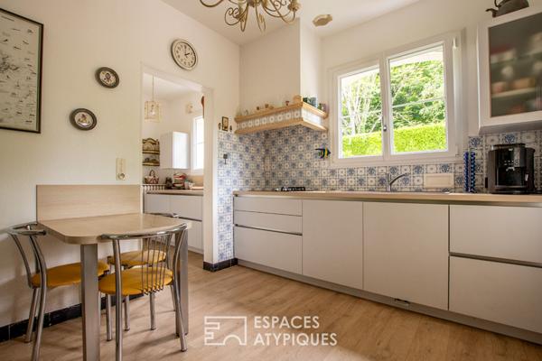 Maison dans son parc avec vie de plain-pied