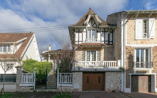 Maison à vendre    5 pièces • 130,58 m2 La Varenne - Saint-Maur-des-Fossés