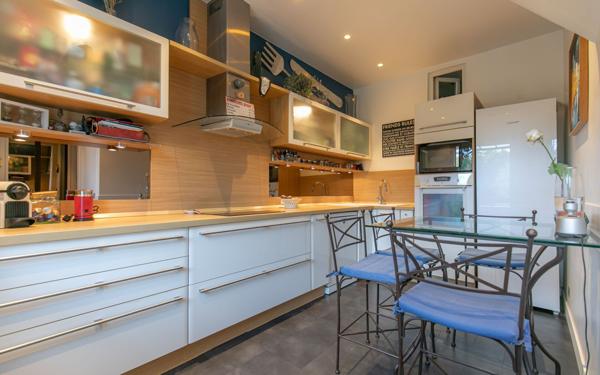 Maison à vendre    5 pièces • 130,58 m2 La Varenne - Saint-Maur-des-Fossés