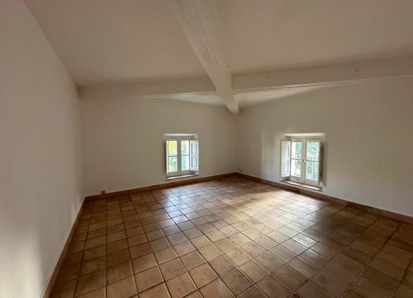 Appartement à louer    2 pièces •  La Seyne-sur-Mer