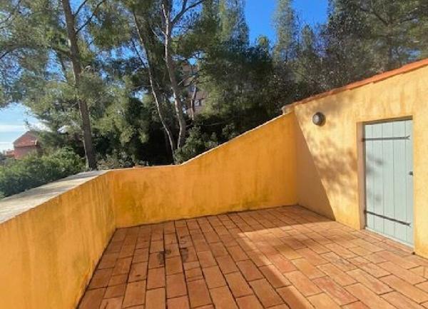 Appartement à louer    2 pièces •  La Seyne-sur-Mer