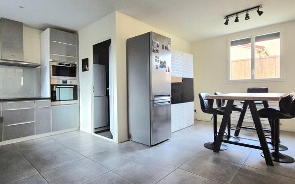 Maison à vendre    9 pièces • 227,16 m2 Yerres