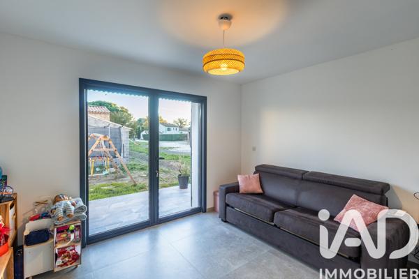 Maison à vendre 4 pièces 142 m² Arles