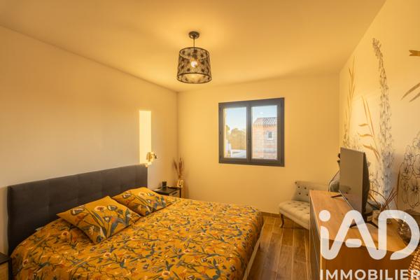 Maison à vendre 4 pièces 142 m² Arles