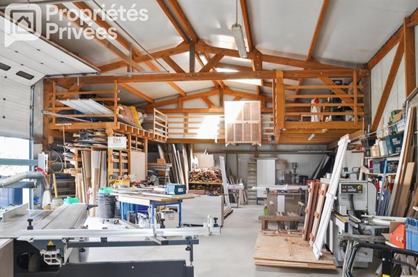 Maison de plain pied - 151 m2- atelier - terrain 2700 m2