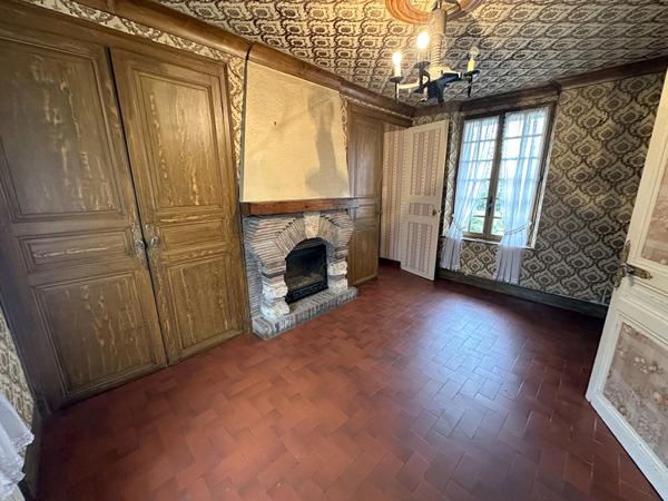 Maison ST AUBIN EN BRAY 7 pièce(s) 120 m2 / Grange 190 m² / Dépendance 60 m²/ Terrain 1983 m²