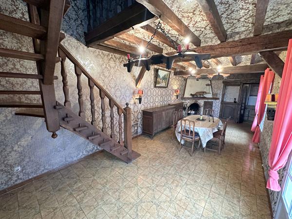 Maison ST AUBIN EN BRAY 7 pièce(s) 120 m2 / Grange 190 m² / Dépendance 60 m²/ Terrain 1983 m²