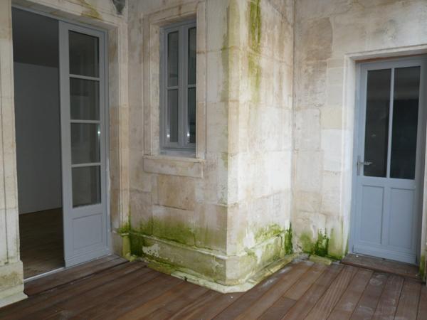 COGNAC Appartement de Ville - Rue Piétonne