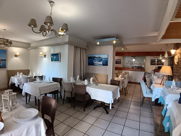 Restaurant 80 couverts emplacement privilégié et enseigne de renom.