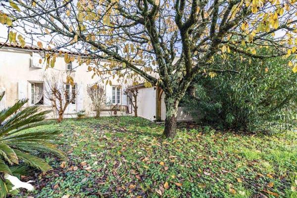 Maison à vendre |  Tonnay-Charente |  3 pièces | 140 m²