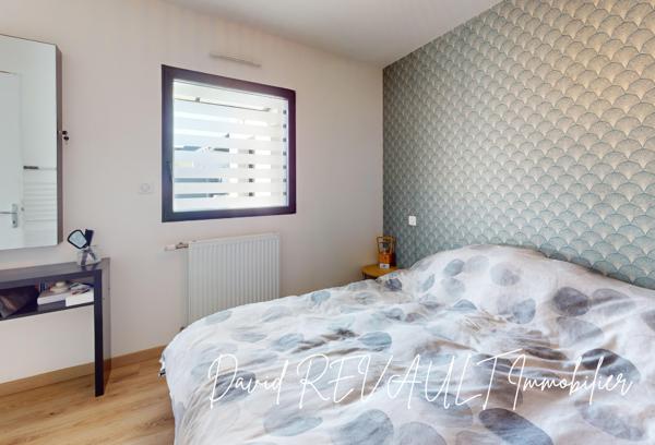 À quelques pas du coeur vivant d'Elven, une élégante parenthèse contemporaine