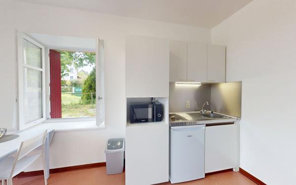 Appartement à louer    1 pièce •  Salmiech