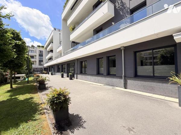 F3 CITE GARDIN - DEUX TERRASSES 