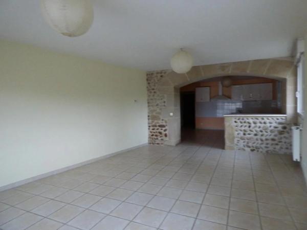 Maison à louer à Saint-Christophe-et-le-Laris (26350)