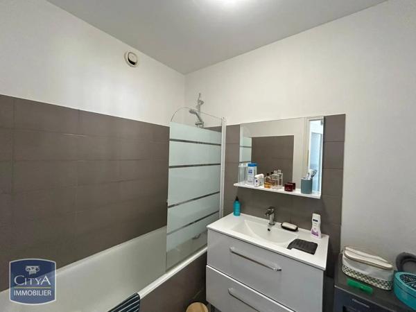 Appartement à louer 2 pièces 37.54m² Lorient (56100)