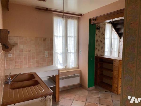 GLOS LA FERRIERE - Maison de bourg