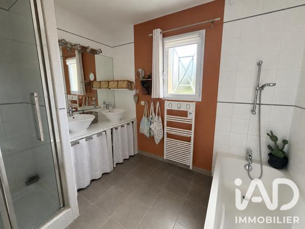 Maison à vendre 6 pièces 150 m² Chabournay