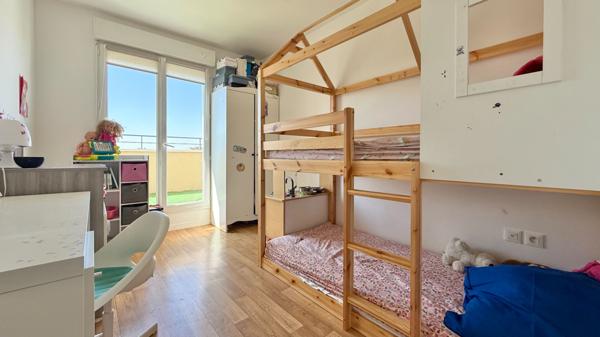 Appartement Corbeil Essonnes 3 pièce(s) 65 m2