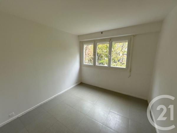 Appartement F4 à vendre  4 pièces - 74,35 m2 AUBERGENVILLE - 78