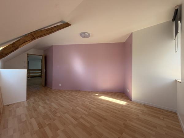 Maison en Pierres – 243 m² – Saint-Ouen-des-Toits