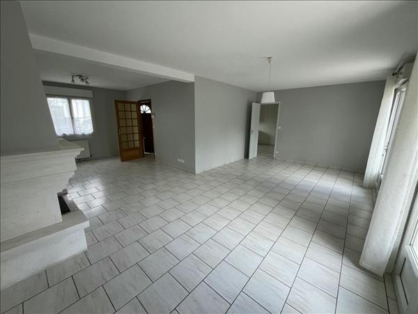 Maison à louer 1 390 € CC VEIGNE 5 p 138 m² DPE C