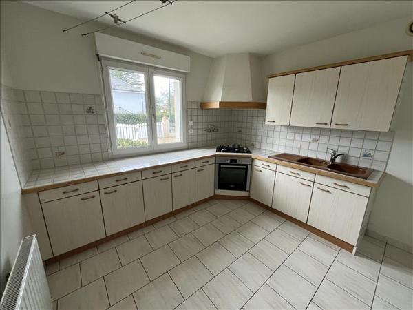 Maison à louer 1 390 € CC VEIGNE 5 p 138 m² DPE C
