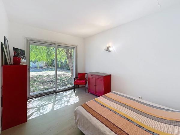 Maison de plain pied à Perpignan avec piscine et confort moderne