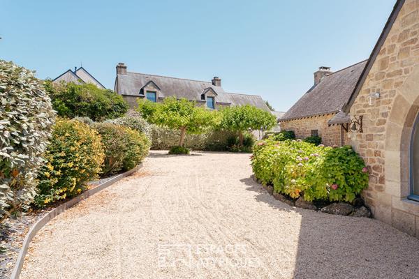 Domaine de caractère, au coeur de la nature, avec piscine et pool house