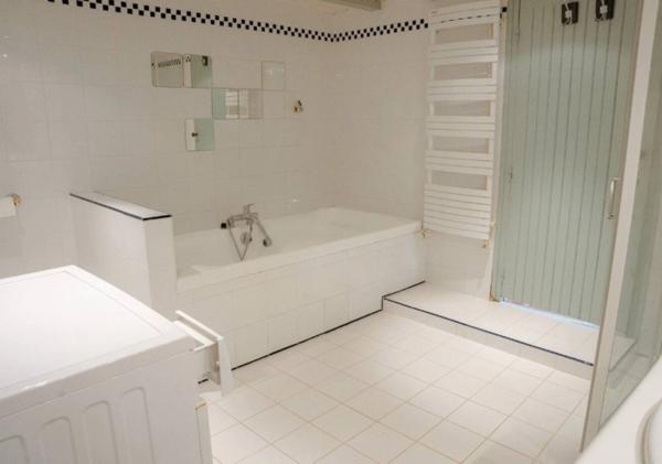 Maison à vendre 6 pièces SAINT LEON SUR VEZERE (24)