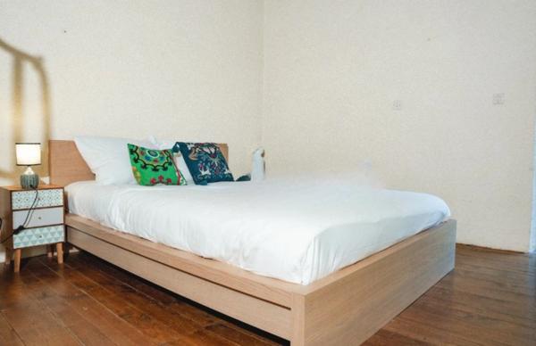 Maison à vendre 6 pièces SAINT LEON SUR VEZERE (24)