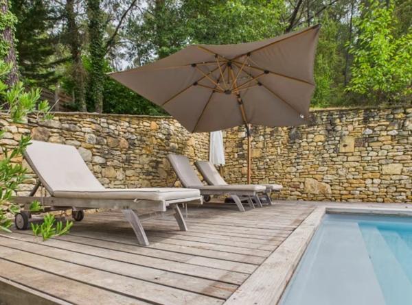 Maison à vendre 6 pièces SAINT LEON SUR VEZERE (24)
