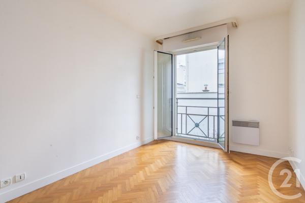 Appartement à vendre  3 pièces - 65,27 m2 PARIS - 75011