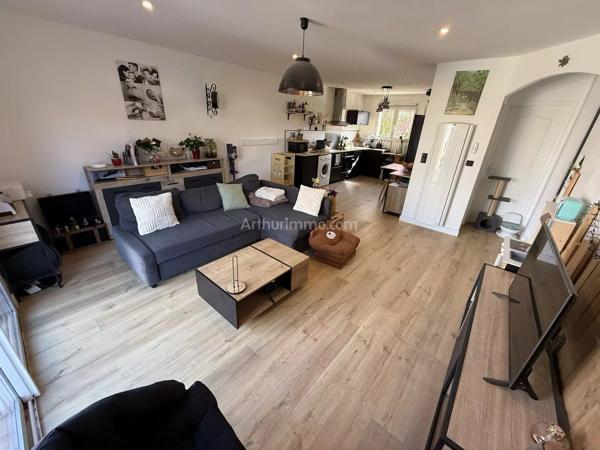 Vente                                                      Villa
                        
                     3 pièces                      62 m2                     à Nébian
