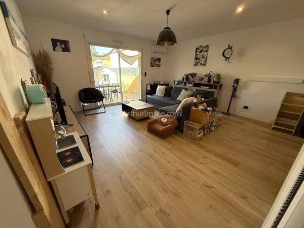 Vente                                                      Villa
                        
                     3 pièces                      62 m2                     à Nébian