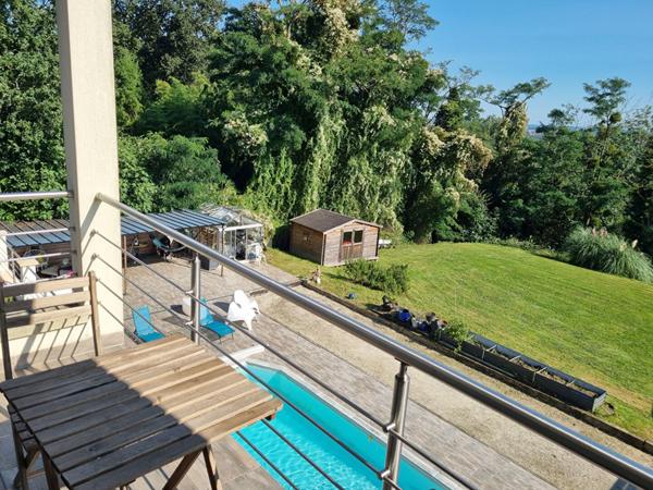 Maison Linas 7 pièces 239 m2  - Sous sol - Piscine