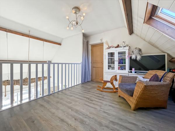 Maison Linas 7 pièces 239 m2  - Sous sol - Piscine