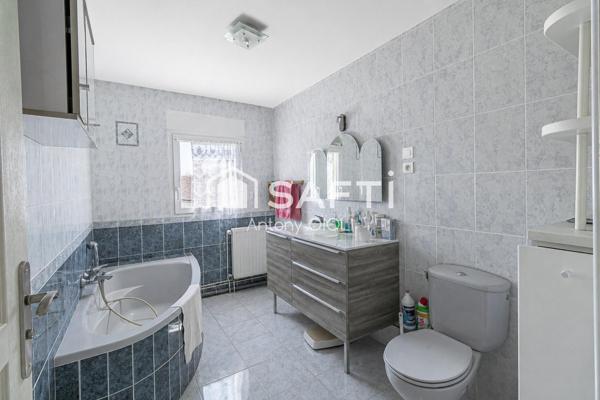 Maison familiale 116 m² avec garage et dépendance à Sens