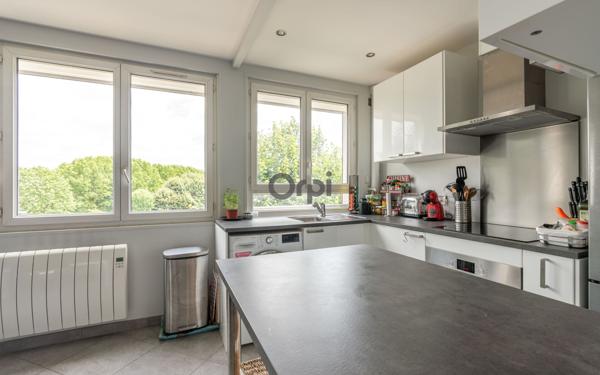 Appartement à vendre    3 pièces • 49 m2 Saint-Maur-des-Fossés