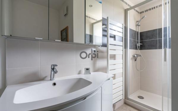 Appartement à vendre    3 pièces • 49 m2 Saint-Maur-des-Fossés