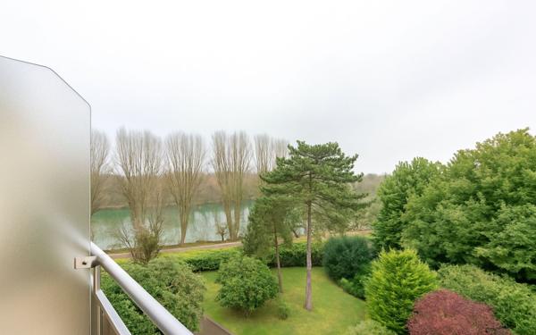 Appartement à vendre    3 pièces • 49 m2 Saint-Maur-des-Fossés